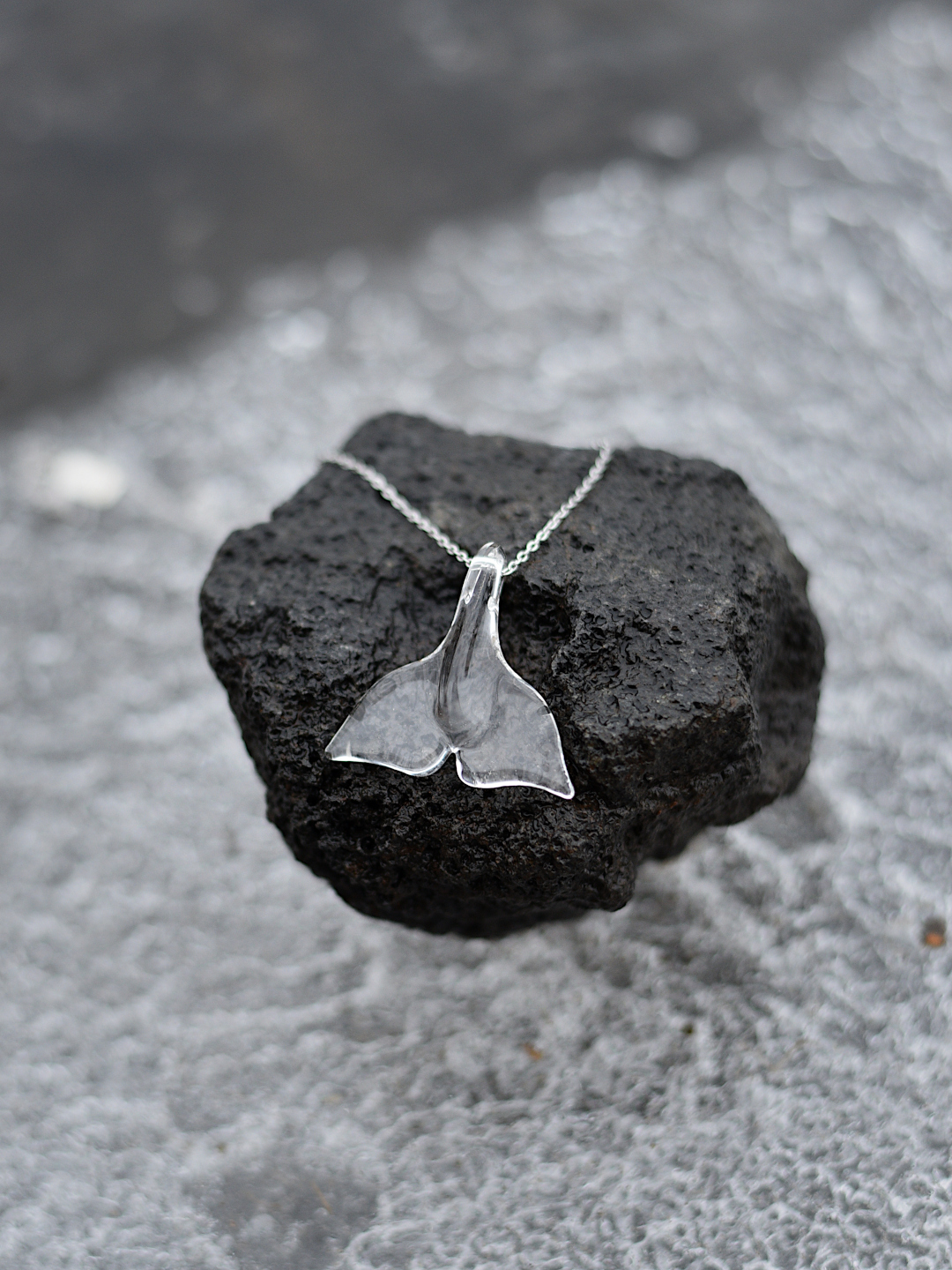 glass whale fluke necklace - Image 3