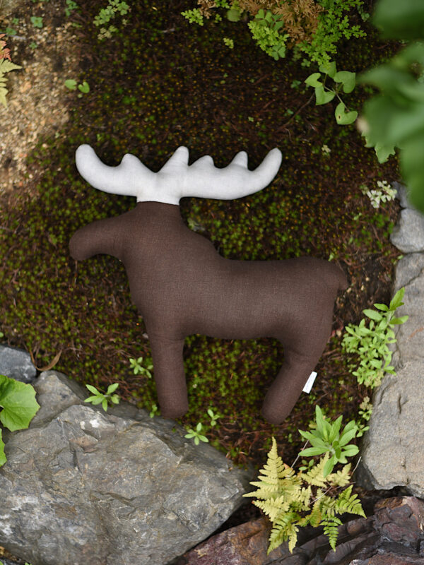 herajika moose plushie - Image 3