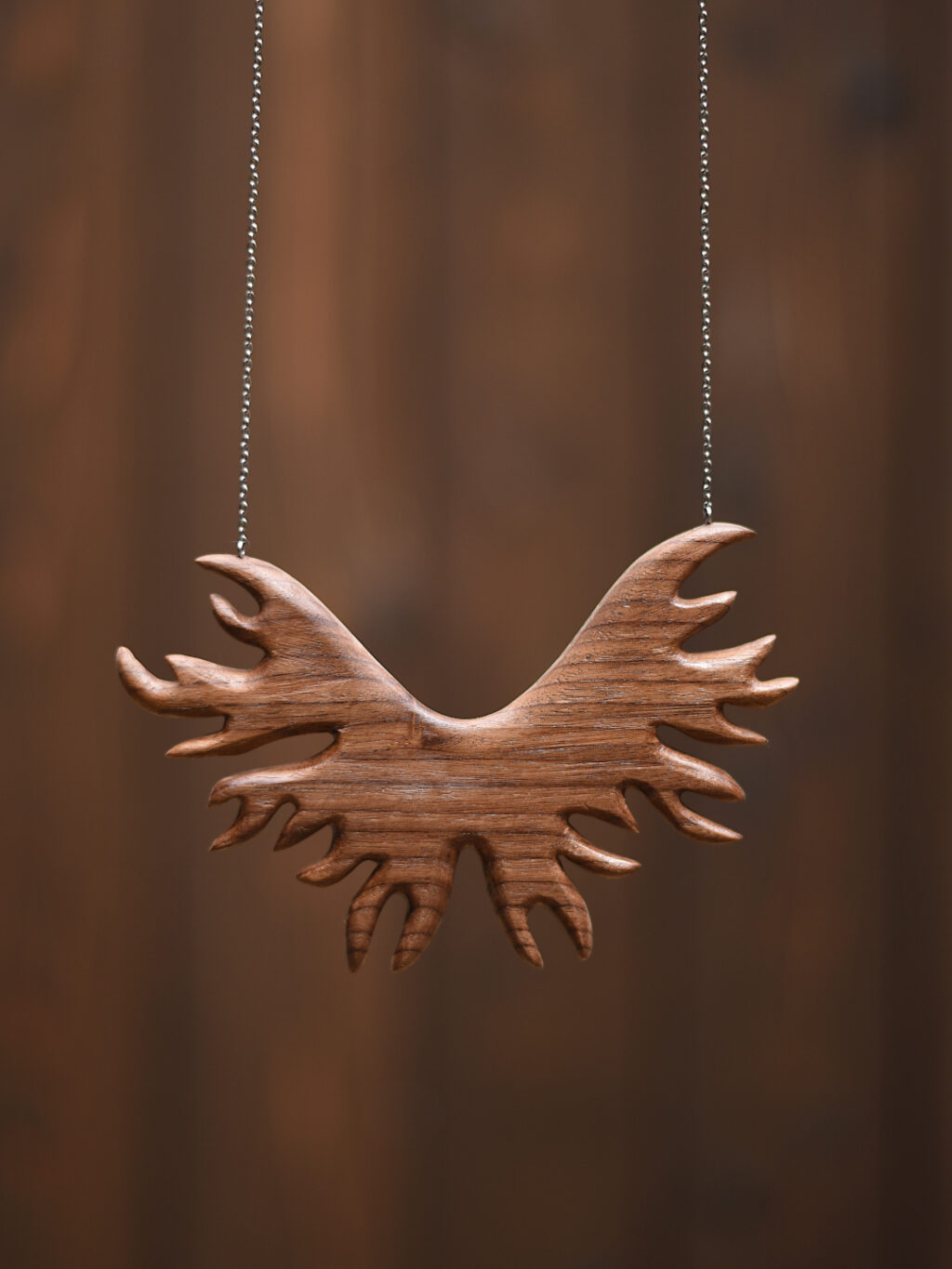 isohirvenjäkälä necklace
