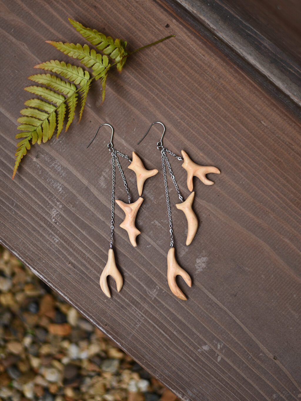 juolikko earrings