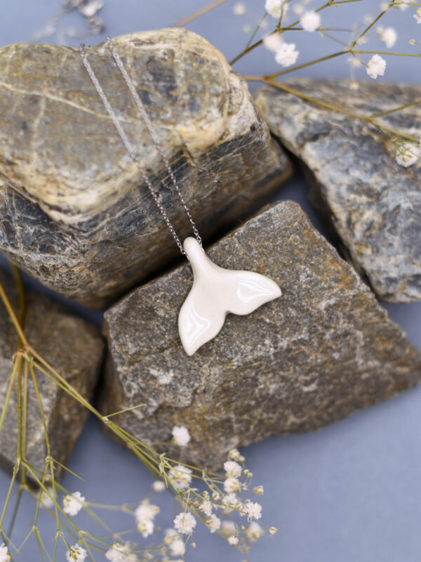 whale fluke necklace [glossy white] - Image 2